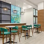 Holiday Inn Lic - Laguardia West, An Ihg Hotel