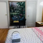 Cozy Comfort In Brooklyn