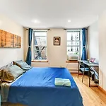 Cozy Nolita 2 Bedroom Apartment