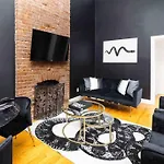 Spacious Studio In Brooklyn Heights