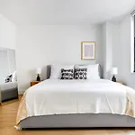 Murray Hill 1Br W Doorman Gym Pool Parking Nyc-583