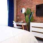 240-11 New Studio Prime Upper East W&D