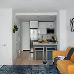1597-11 Studio - Upper East Side Apt W&D
