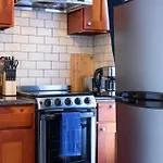 69-5D Modern Lower East East 1Br Apt Brand New