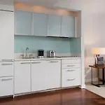 Beautiful Resort In Midtown 45
