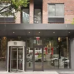 Quaint Chelsea 1Br W Doorman Gym Balcony Nyc-7