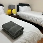 C8 Crown 1 Bedroom Apartment