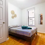 Discover The Comfort Of Columbia University Properties-2
