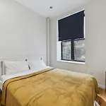 2 Bedroom Home In Manhattan Valley