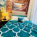 Times Square Cozy 4 Bedroom Apartment Nyc