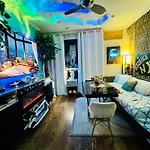 Times Square Cozy 4 Bedroom Apartment Nyc