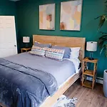 The Rainforest II Sleeps 16 20M To Nyc Free Parking
