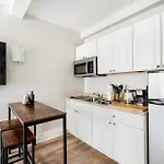 73-410 Luxury 24 Dm New Studio Uws Gym Laundry