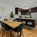Spacious 2Br Steps From Times Square & Broadway