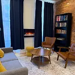 Cottage 215 Apartments