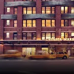 Global Luxury Suites At 777 6Th Avenue