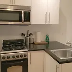 Manhattan Studio In Hells Kitchen