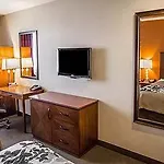 Howard Johnson Long Island City