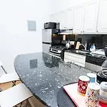 Beautiful 1 Bedroom On Gramercy