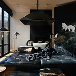 Jane Street Townhouse II By Onefinestay
