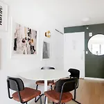 Charming Midtown East Suites By Sonder