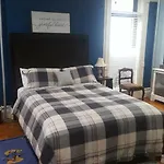 Verona Twentyone - Phoebe\'S Place