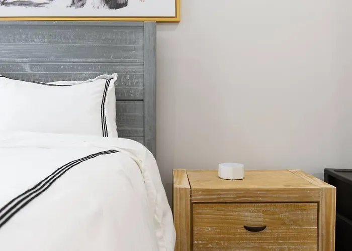 350-2A Prime Gramercy Newly Renovated 1Br Sleeps 4