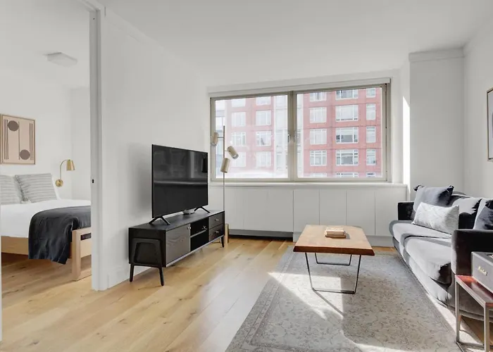 Ues 2Br W Elevator Doorman Gym Nr The Met Nyc-683