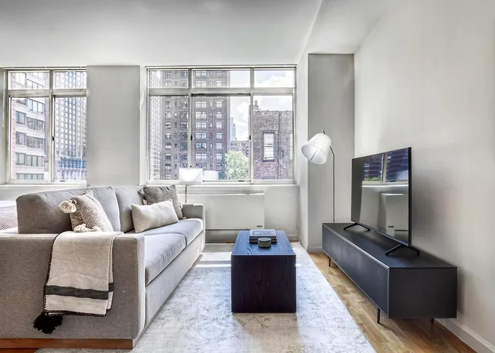 Ues Studio W Dm Elevator Gym Nr Central Park Nyc-920