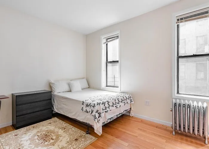 Montgomery Street Guest House