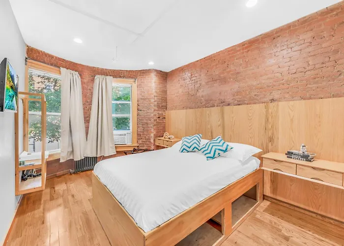 Morris Guest House (Adults Only)
