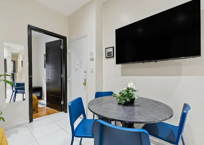 2 Bedroom Home In Manhattan Valley