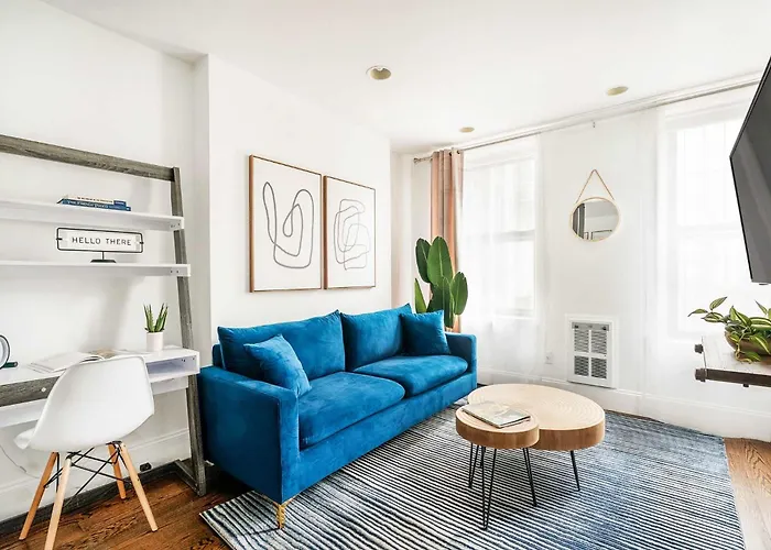 69-3A Prime Les Modern Brand New 1Br