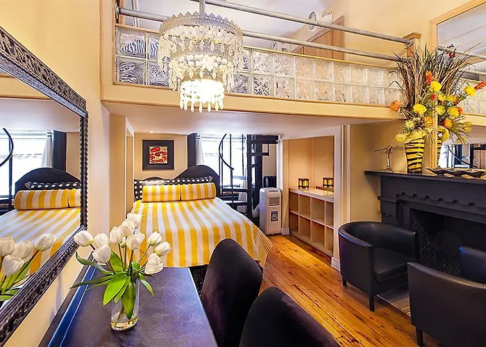 The International Cozy Inn