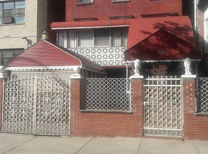 Brooklyn Tourists Haven