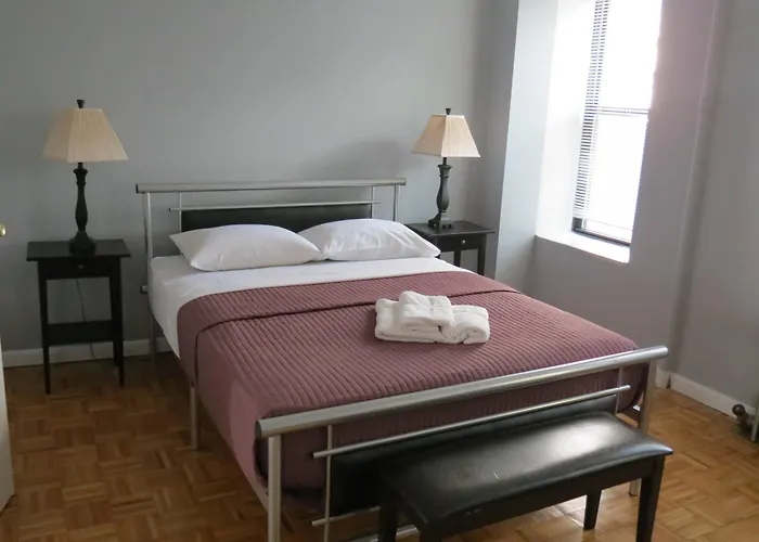 Uptown Manhattan Deluxe Apartments