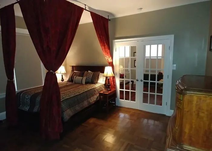 Nyc Hideaway