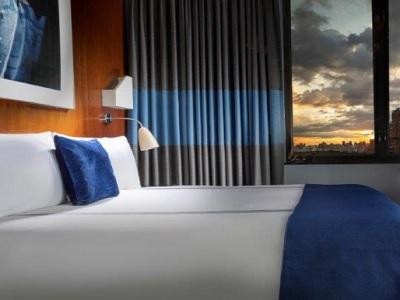 6 Columbus Park Hotel