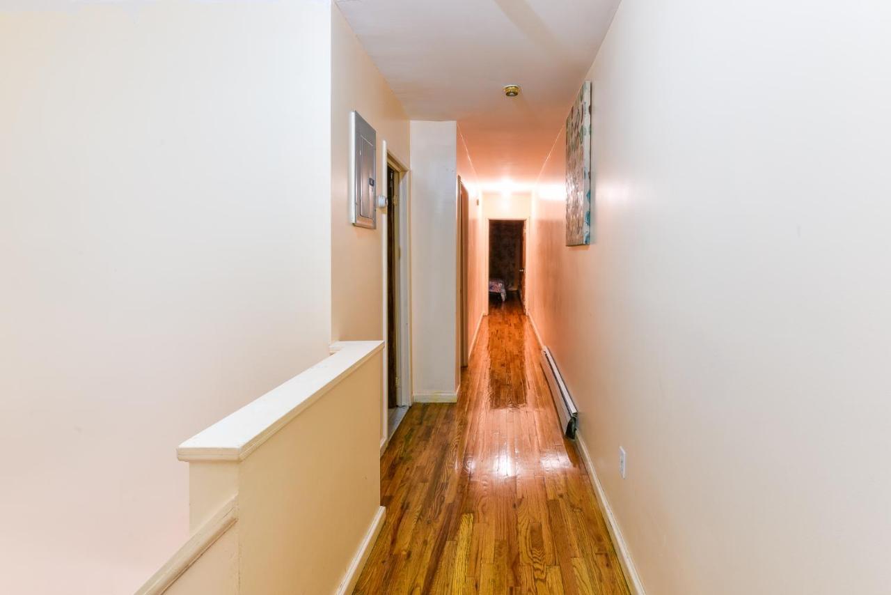 Apartment Brooklyn Blue Ridge Manor: Exquisite 4 Bedroom, 2.5 Bathrooms With A Appeal New York