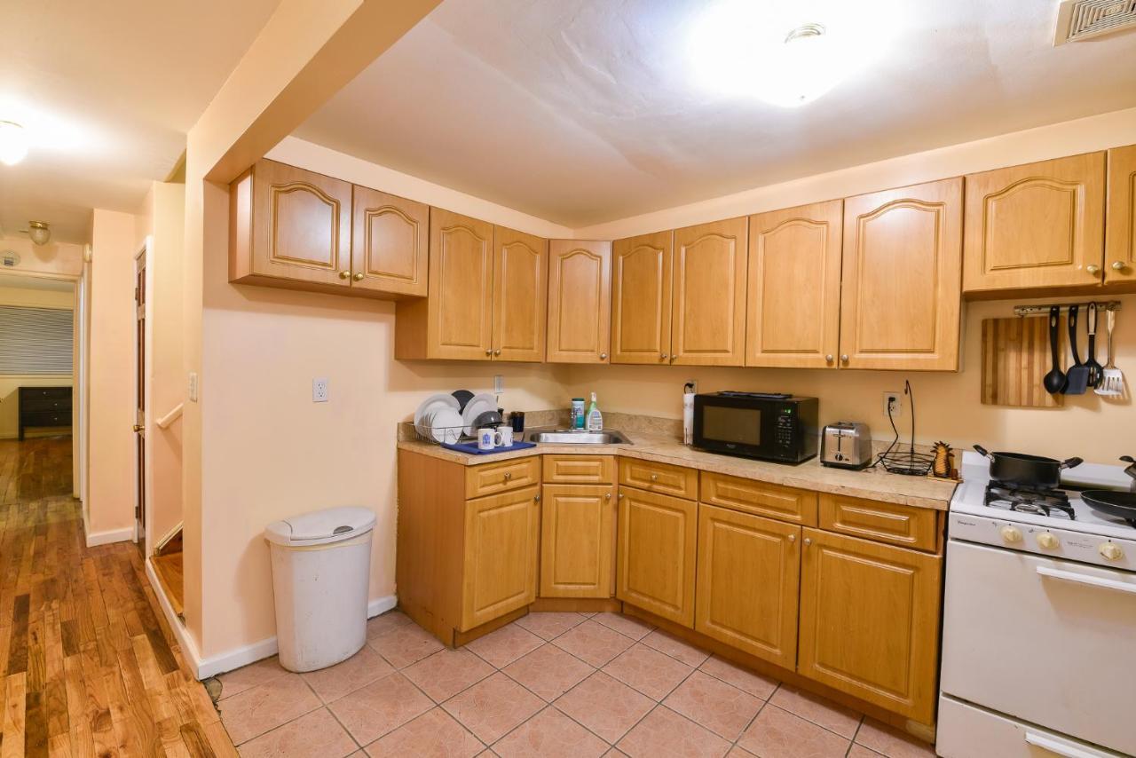 Brooklyn Blue Ridge Manor: Exquisite 4 Bedroom, 2.5 Bathrooms With A Appeal *