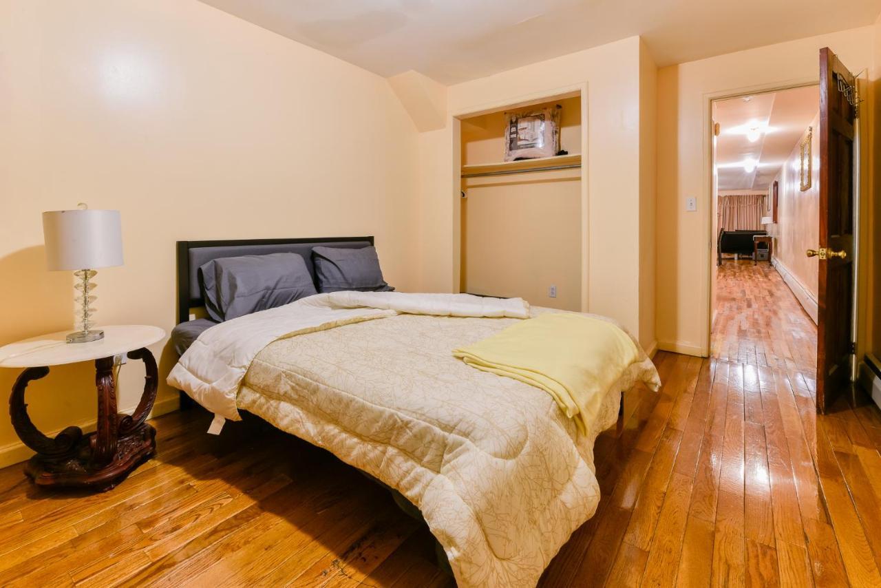 Apartment Brooklyn Blue Ridge Manor: Exquisite 4 Bedroom, 2.5 Bathrooms With A Appeal