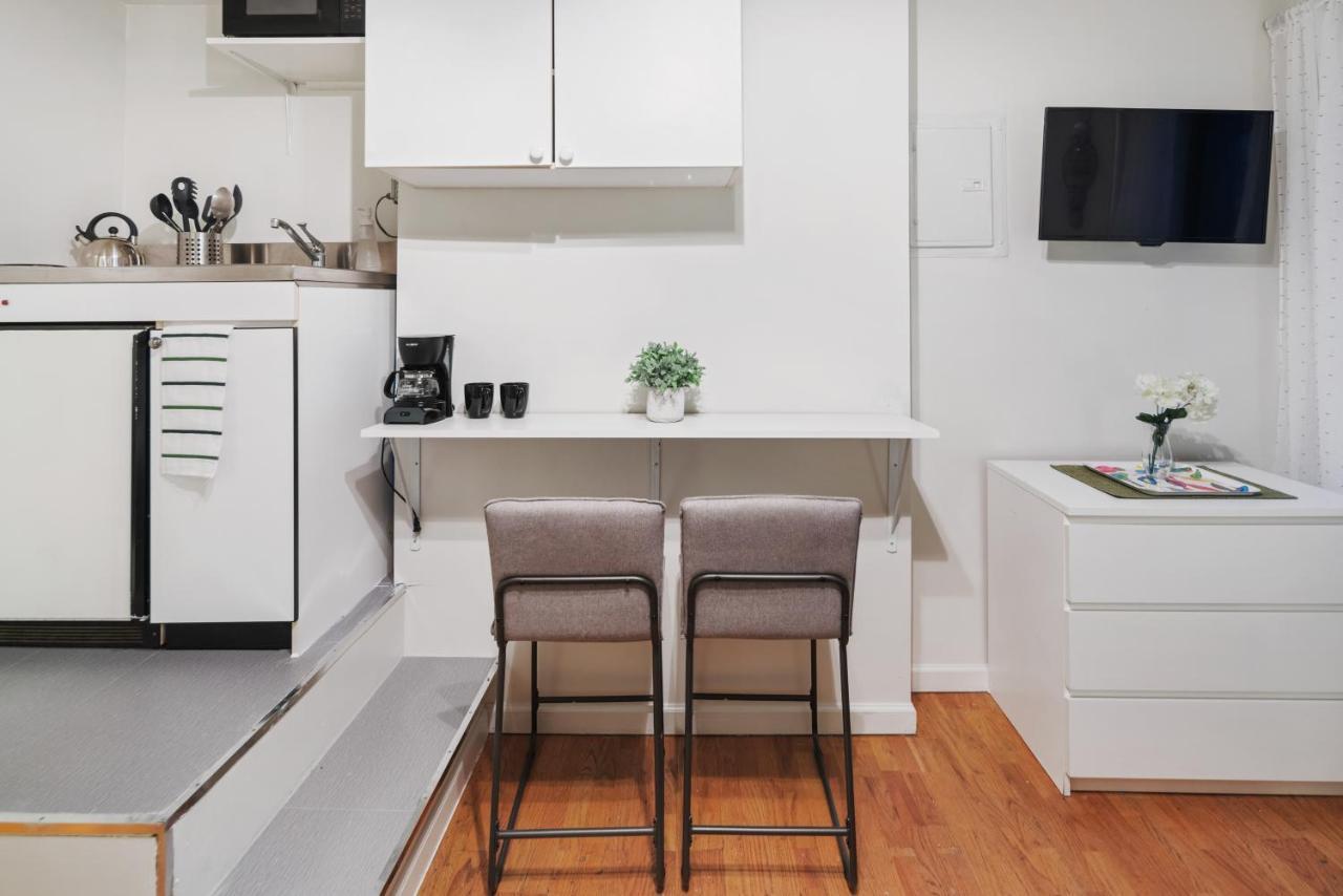 Elevate At Times Square Apartment *