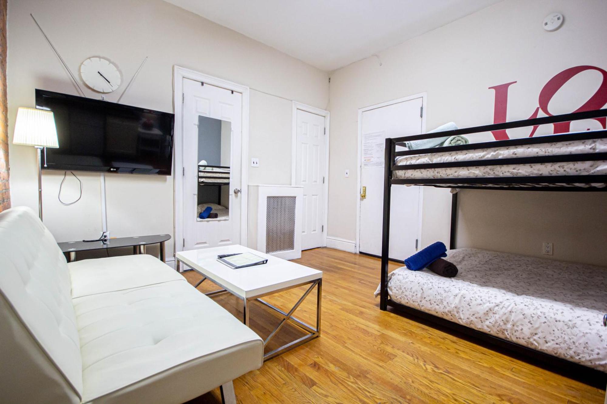 - Cozy New York
