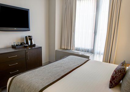 Hotel Distrikt City, Tapestry Collection By Hilton 4*