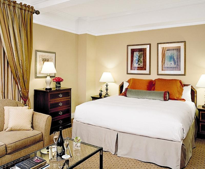 Warwick 4* New York