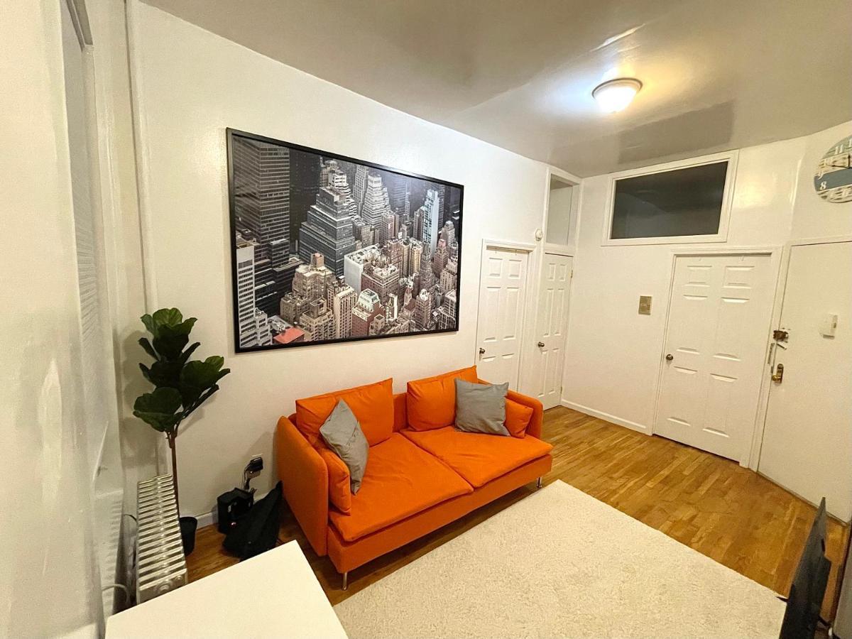 Entire Near Park * New York