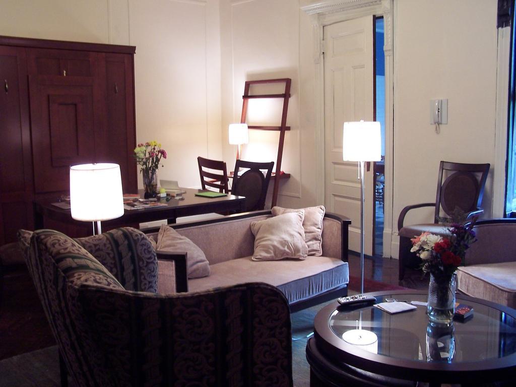 Brownstone Bed And No Breakfast Apartment New York