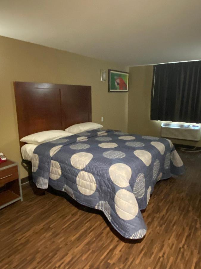 Hotel Jamaica Plaza New York