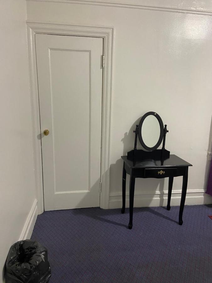 Guest house A Sweet In Queens New York