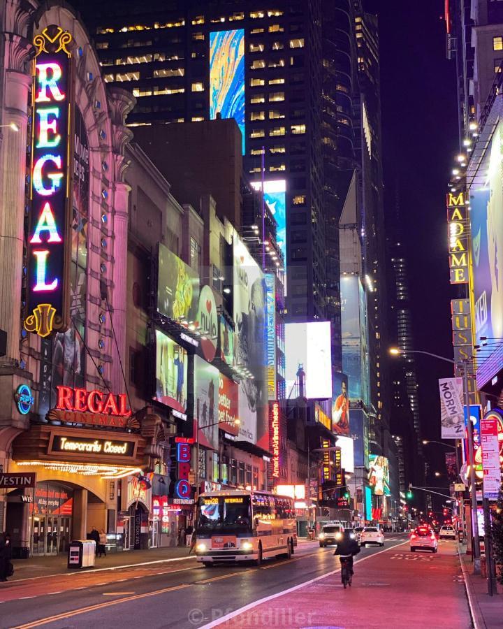 Time Square 42nd Street Private Apartment *